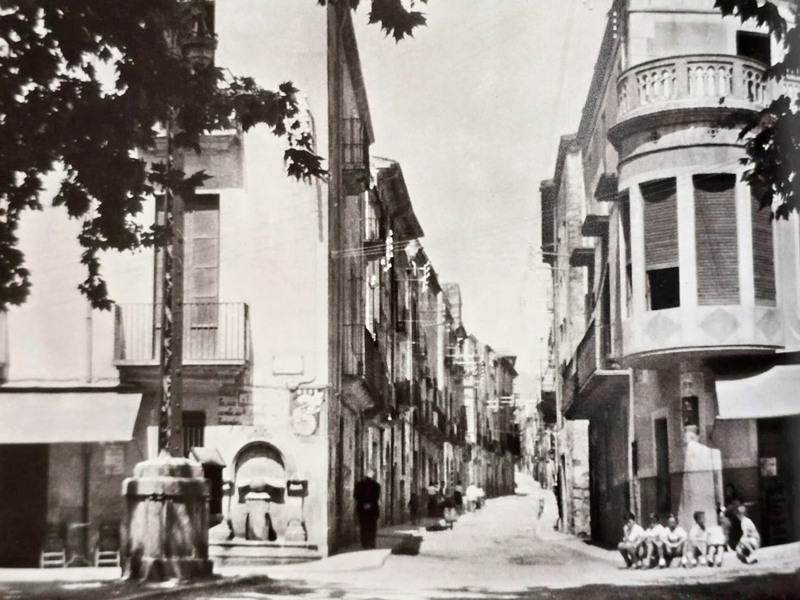 Imatge d'arxiu vista antiga casa Portal d'avall, a l'entrada del carrer Major de la Selva del Campd